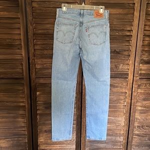 Levis Jeans 28”x32”